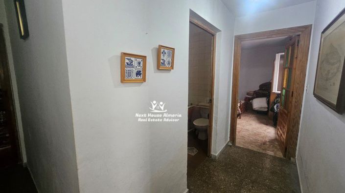 Image No.32-4 Bed Townhouse for sale