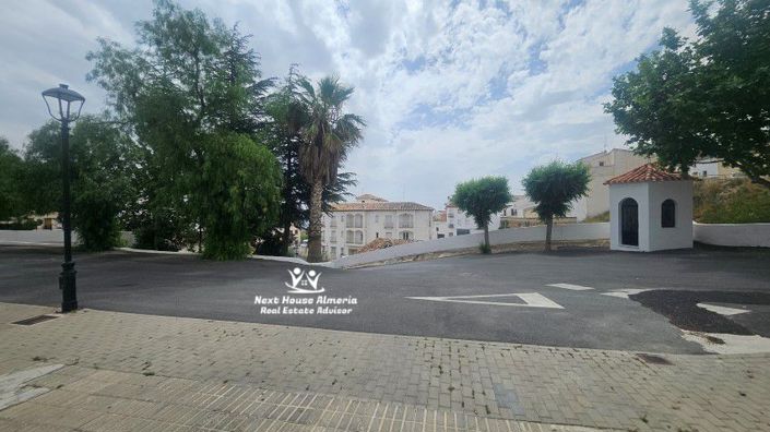 Image No.42-4 Bed Townhouse for sale