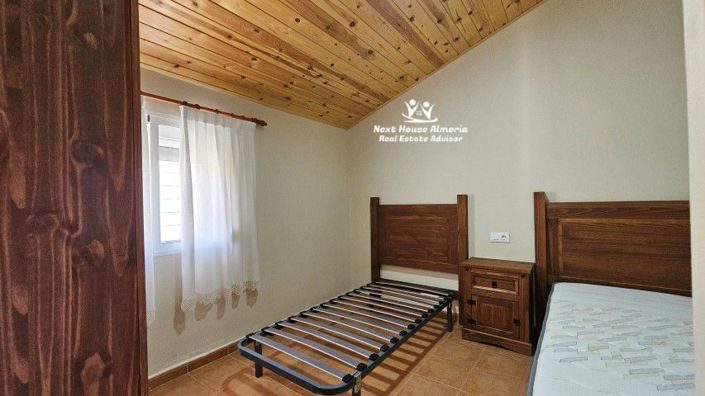 Image No.45-4 Bed Country House for sale