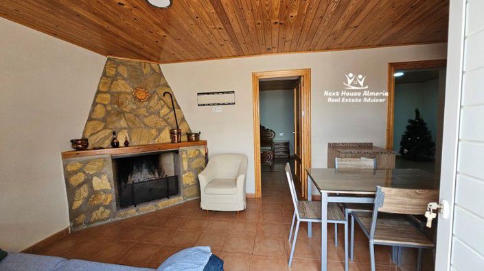 Image No.6-4 Bed Country House for sale