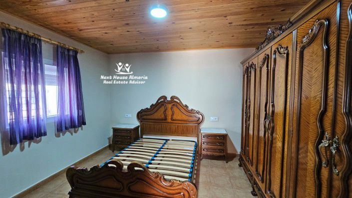 Image No.8-4 Bed Country House for sale