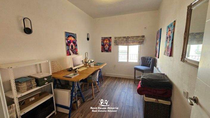 Image No.35-4 Bed Townhouse for sale