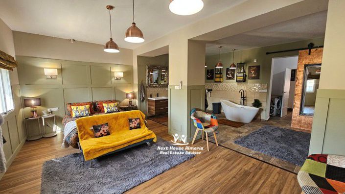 Image No.45-4 Bed Townhouse for sale