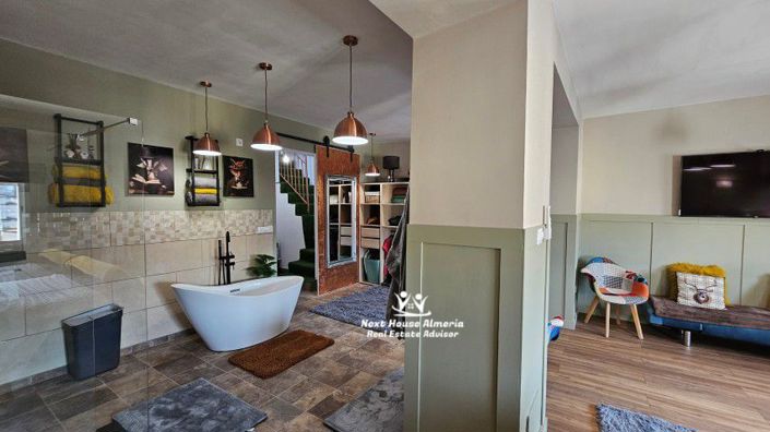 Image No.49-4 Bed Townhouse for sale