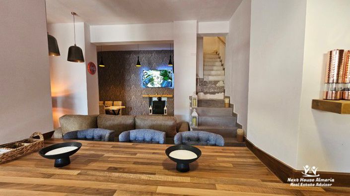 Image No.10-4 Bed Townhouse for sale