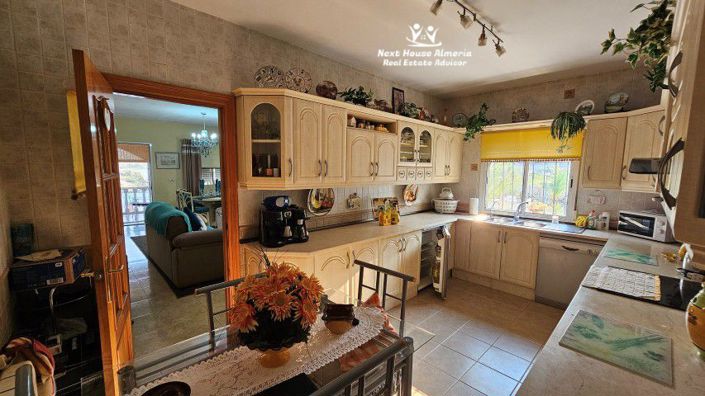 Image No.47-3 Bed Villa for sale