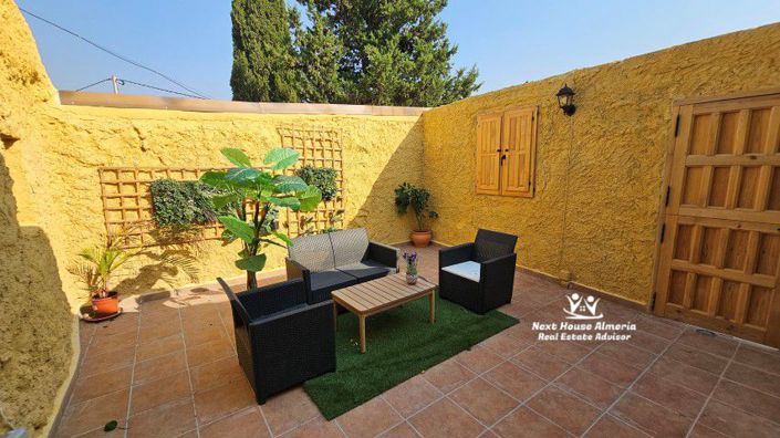 Image No.21-3 Bed Country House for sale