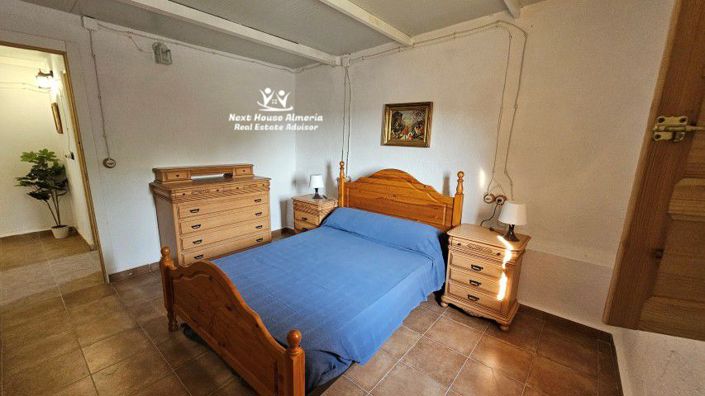 Image No.31-3 Bed Country House for sale