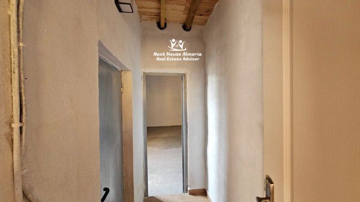 Image No.41-3 Bed Country House for sale