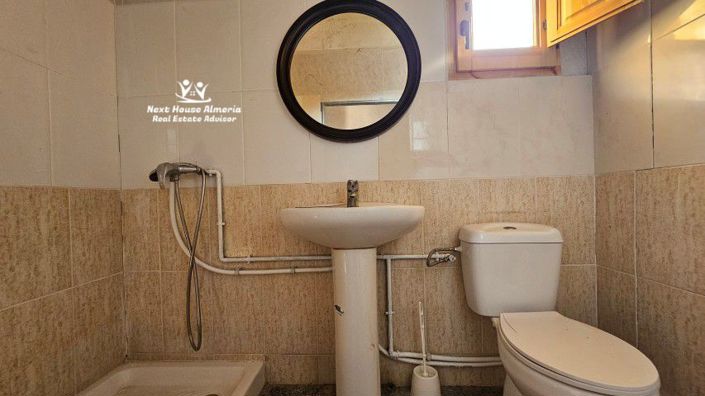 Image No.42-3 Bed Country House for sale