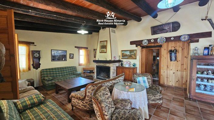 Image No.11-2 Bed Country House for sale