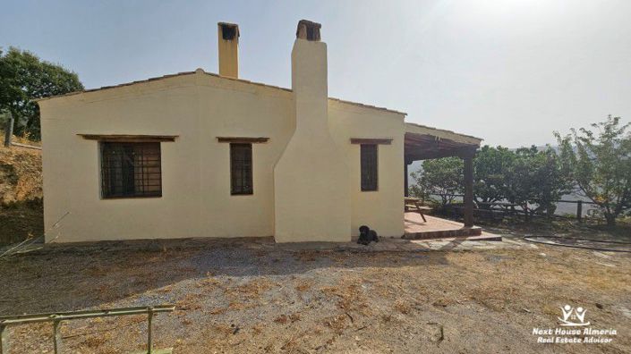 Image No.45-2 Bed Country House for sale