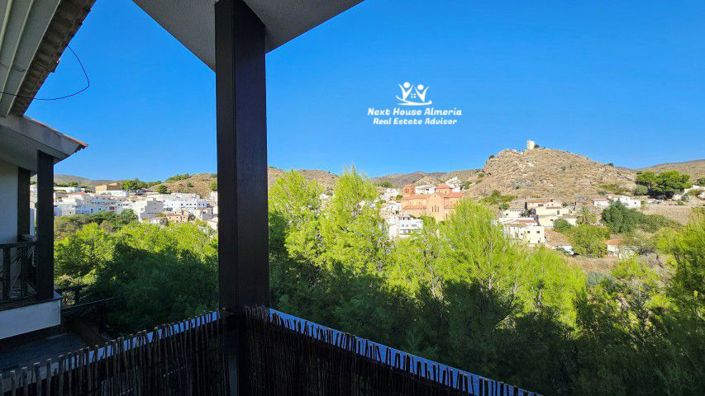 Image No.14-2 Bed Townhouse for sale