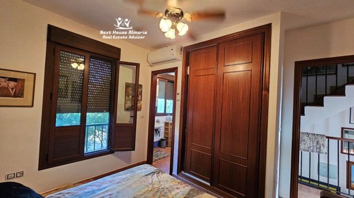 Image No.21-2 Bed Townhouse for sale