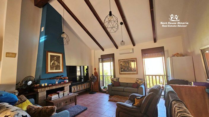 Image No.40-2 Bed Townhouse for sale