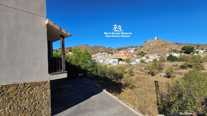 Image No.45-2 Bed Townhouse for sale