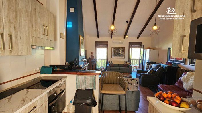 Image No.10-2 Bed Townhouse for sale