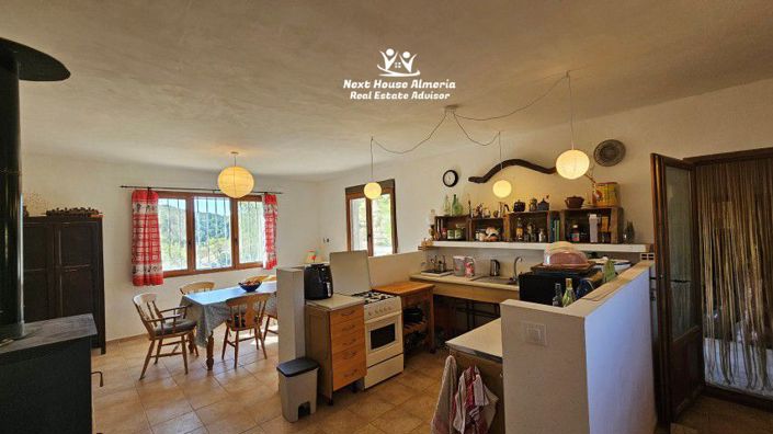 Image No.14-6 Bed Country House for sale