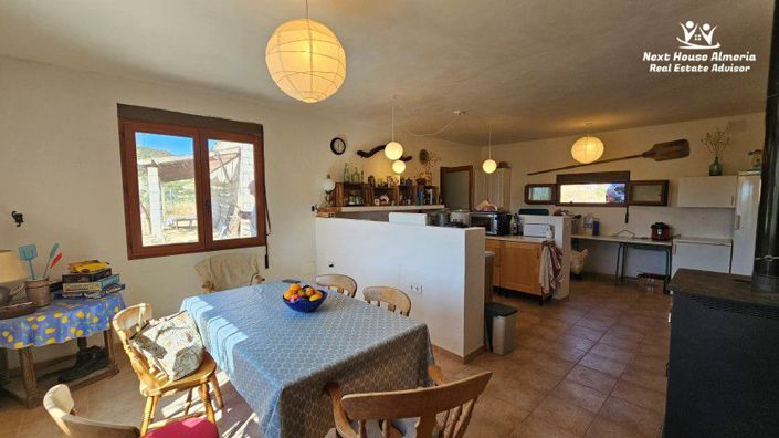 Image No.16-6 Bed Country House for sale