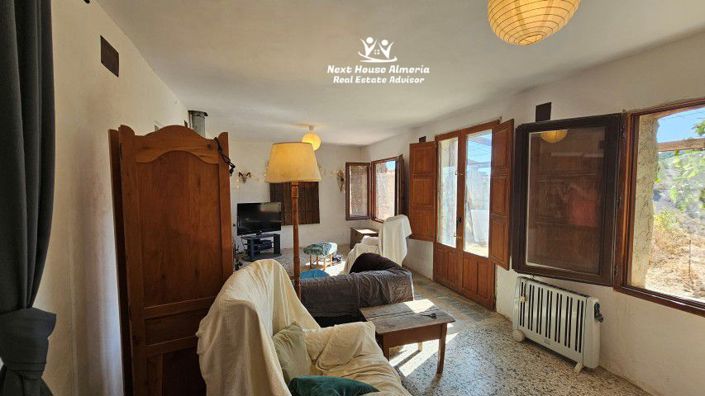 Image No.23-6 Bed Country House for sale