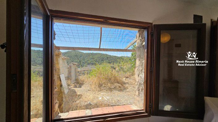 Image No.27-6 Bed Country House for sale