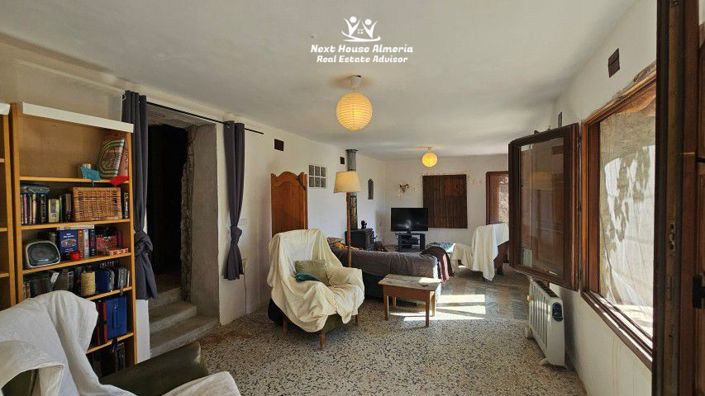 Image No.30-6 Bed Country House for sale