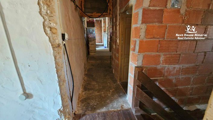 Image No.38-6 Bed Country House for sale