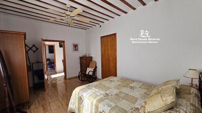 Image No.18-8 Bed Country House for sale