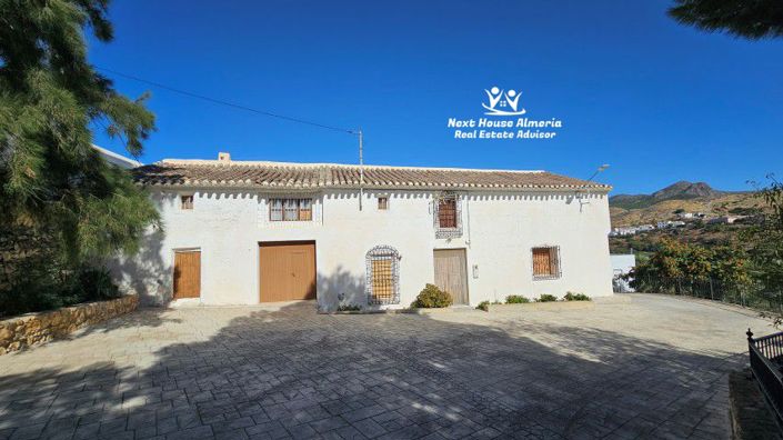 Image No.3-8 Bed Country House for sale