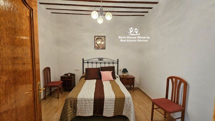 Image No.28-8 Bed Country House for sale