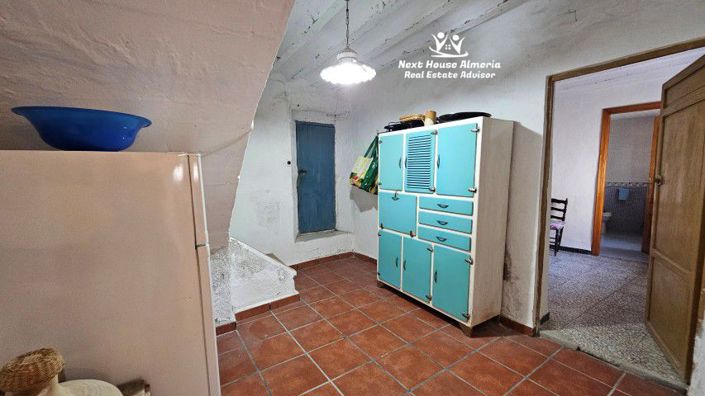 Image No.40-8 Bed Country House for sale