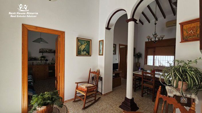 Image No.15-3 Bed Townhouse for sale