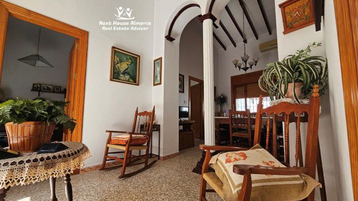 Image No.16-3 Bed Townhouse for sale