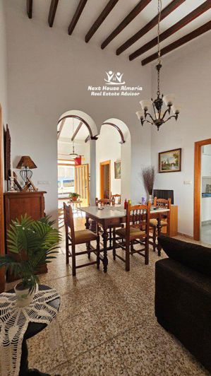 Image No.29-3 Bed Townhouse for sale