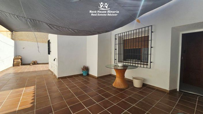 Image No.42-3 Bed Townhouse for sale