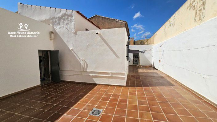 Image No.49-3 Bed Townhouse for sale