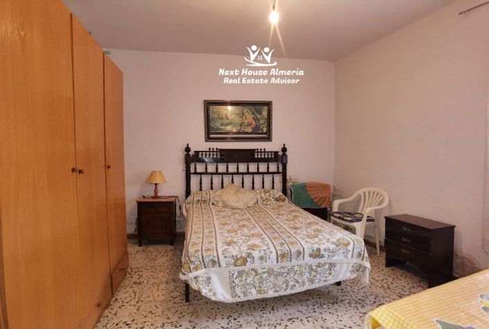 Image No.23-3 Bed Country House for sale