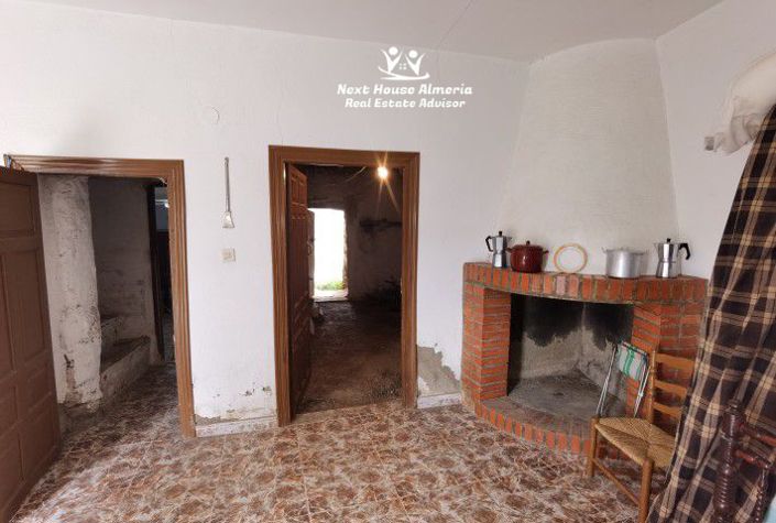 Image No.32-3 Bed Country House for sale