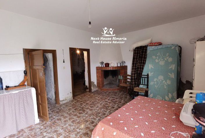 Image No.34-3 Bed Country House for sale