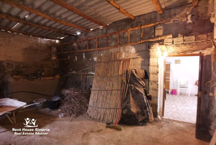 Image No.41-3 Bed Country House for sale