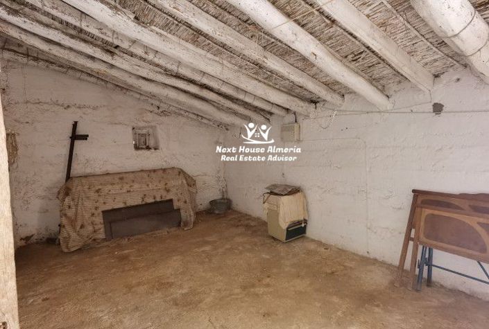 Image No.47-3 Bed Country House for sale