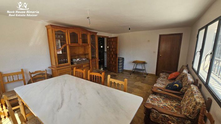 Image No.28-4 Bed Country House for sale