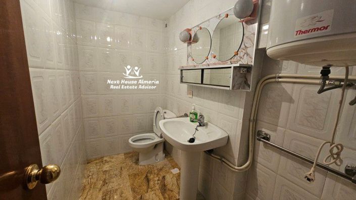 Image No.30-4 Bed Country House for sale