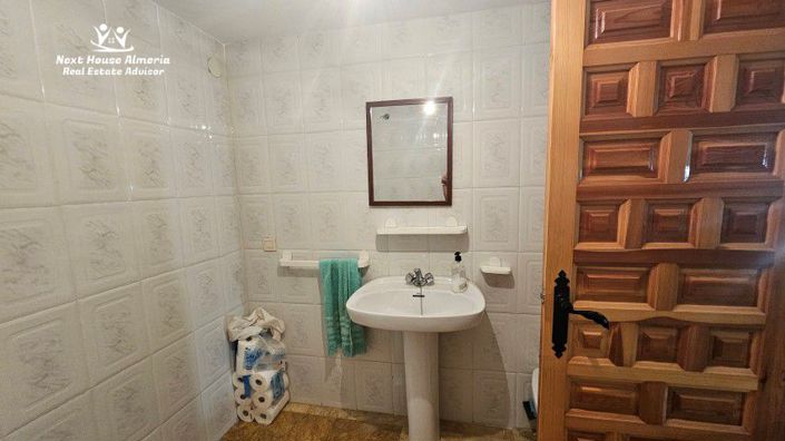 Image No.45-4 Bed Country House for sale