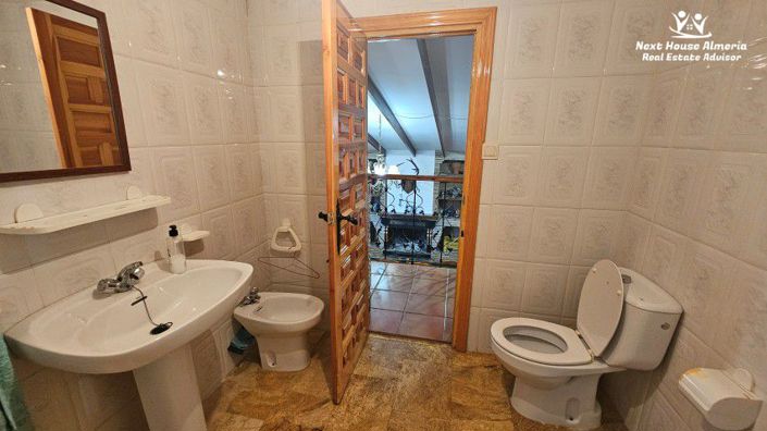 Image No.47-4 Bed Country House for sale