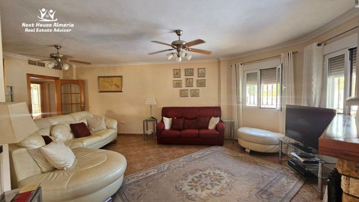 Image No.37-5 Bed Villa for sale