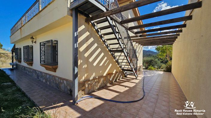 Image No.11-3 Bed Country House for sale