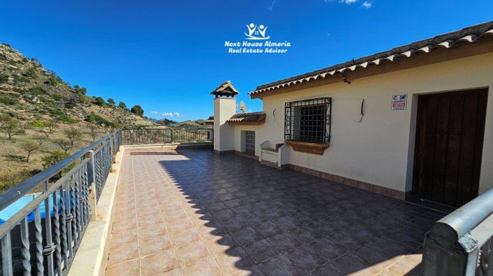 Image No.18-3 Bed Country House for sale