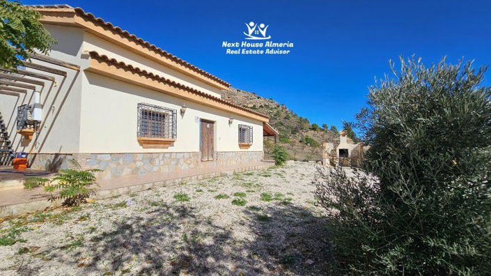 Image No.24-3 Bed Country House for sale