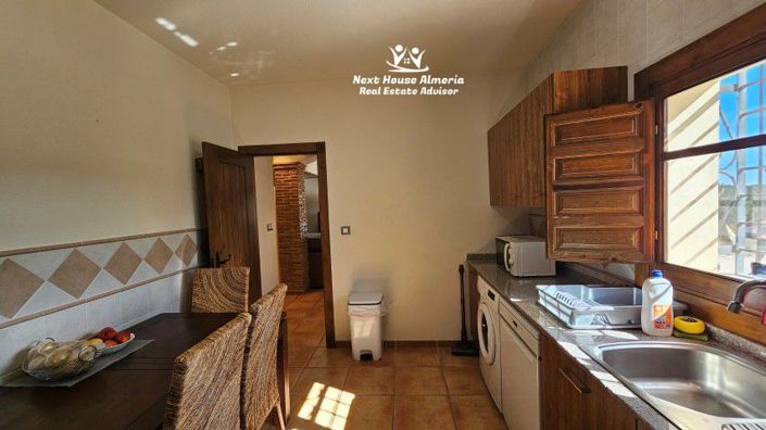 Image No.39-3 Bed Country House for sale